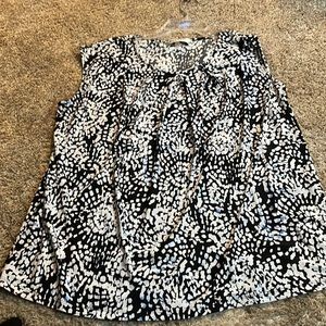 Women top size 2X , brand Kasper , black white,blue ,length  26” from shoulder.